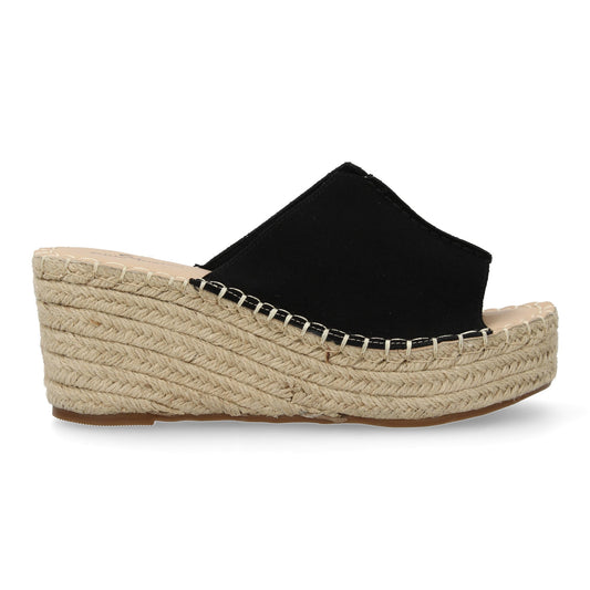 Clara – Black Style