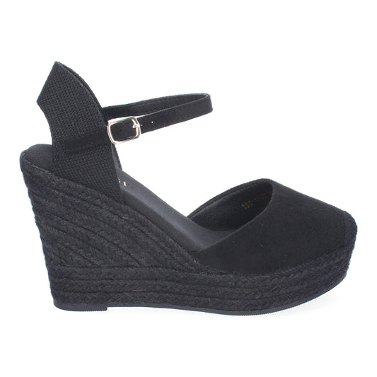 Allegra – Black Essence