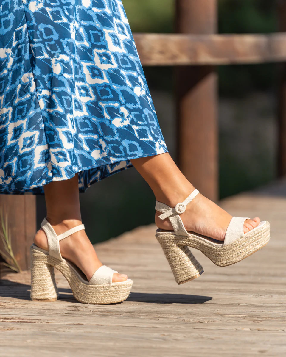 Luna – Beige Glow