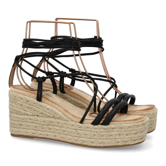 Bella – Black Cord
